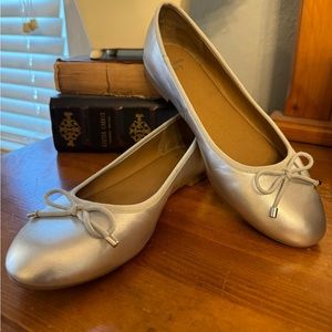 Crown & Ivy Silver Ballet flats, size 9.5